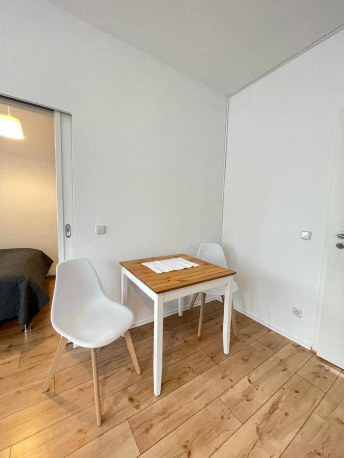 Ferienwohnung Im Stadtzentrum Von Bernau - Schoene Ferienwohnung Mit 1 1/2 Zimmern, Bad, Spuelmaschine, Waschmaschine, Komplette Kueche, Wlan 베르나우 바이 베를린 외부 사진